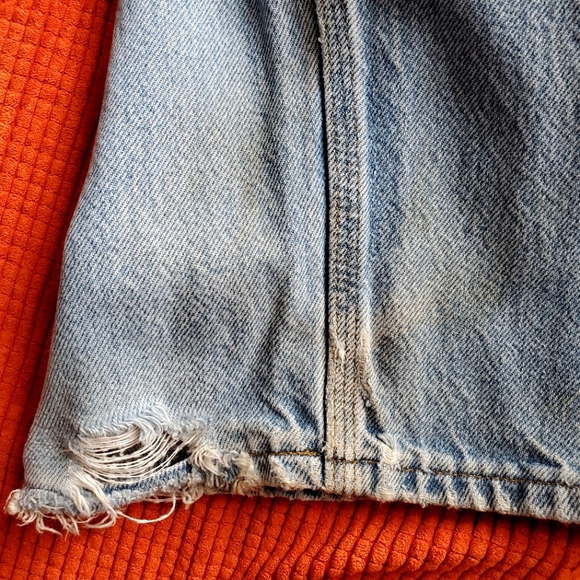 Distressed Carhartt men's jeans - Picture 12 of 13